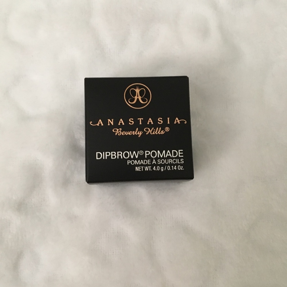New Anastasia Beverly Hills Dipbrow Pomade